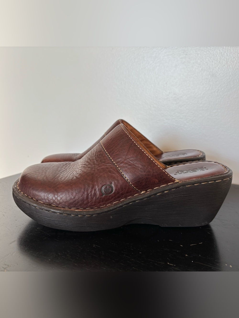Born Slip-On Mules Clogs Brown Leather Womens 9 Wedge Heel Chunky Y2K Fall